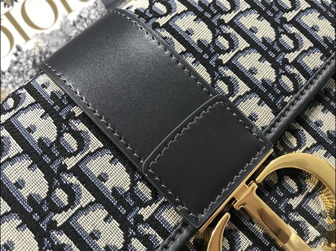 2025228Y600P204623367