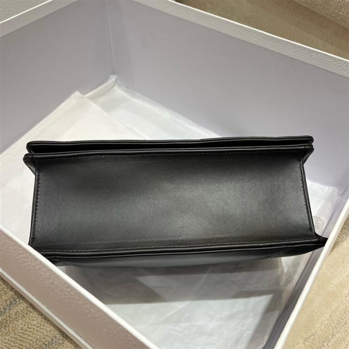 2025228Y600P204623811