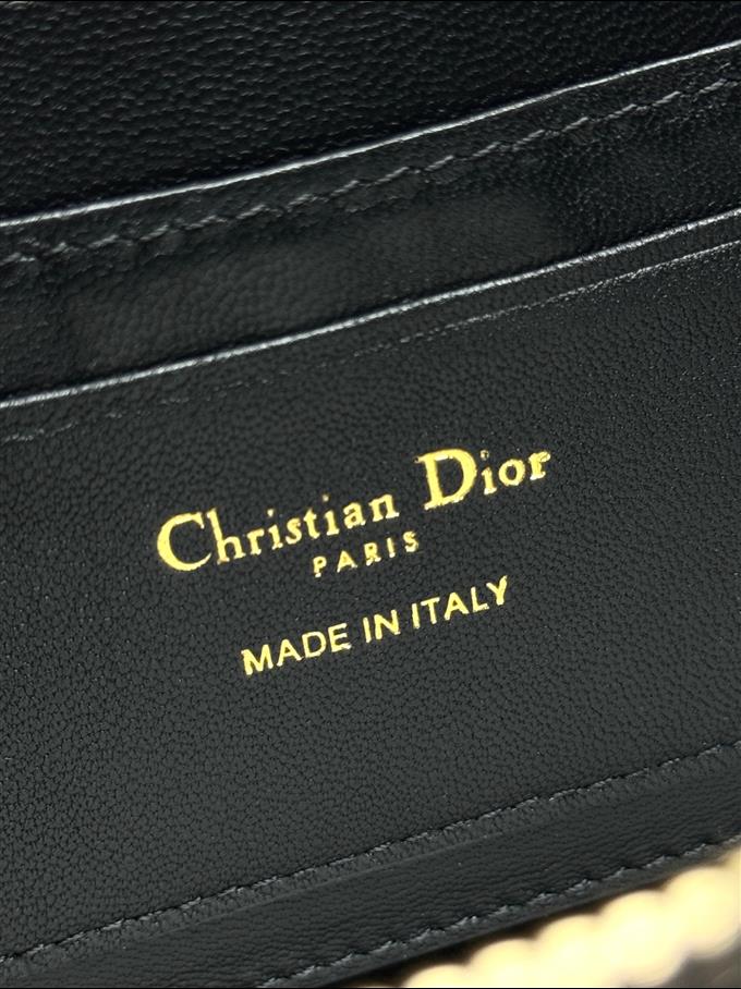 2025228Y600P204644482