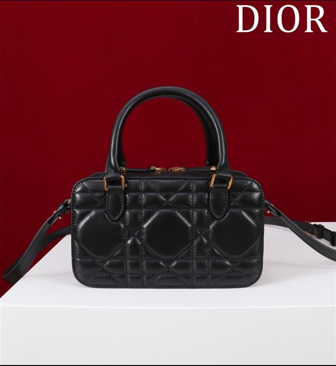 2025228Y600P204645410