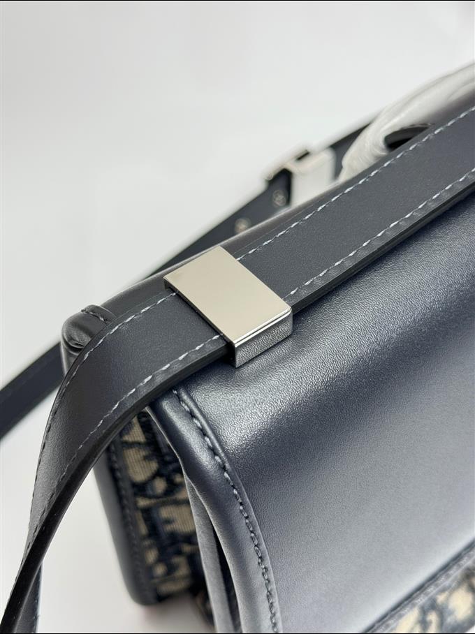 2025228Y620P204645996