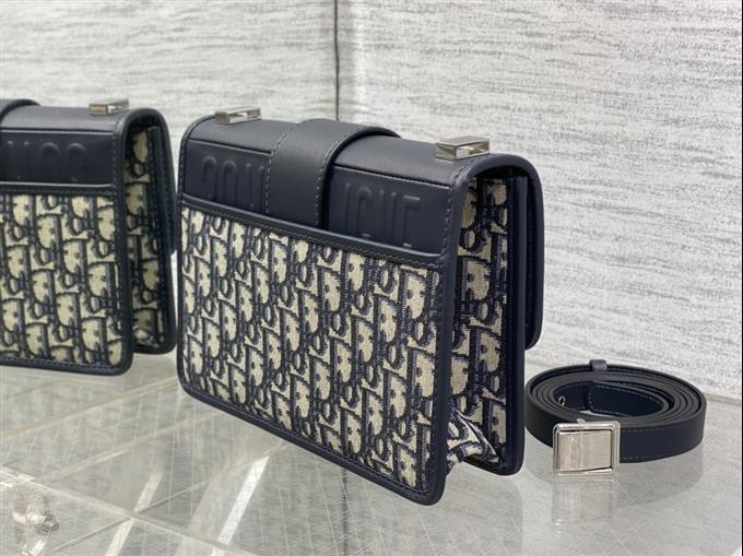 2025228Y620P204646296