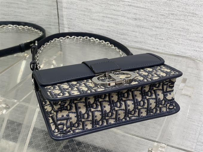 2025228Y620P204646468