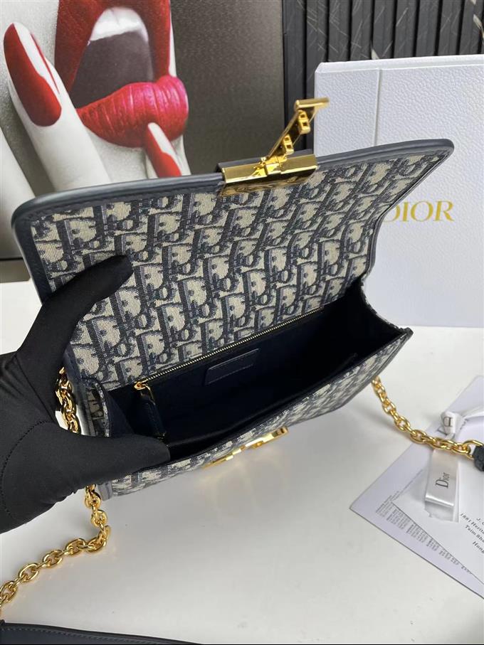 2025228Y650P204624141