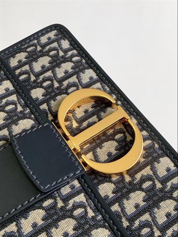 2025228Y650P204624219