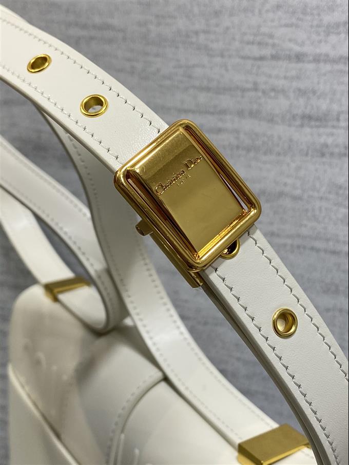 2025228Y680P204617228