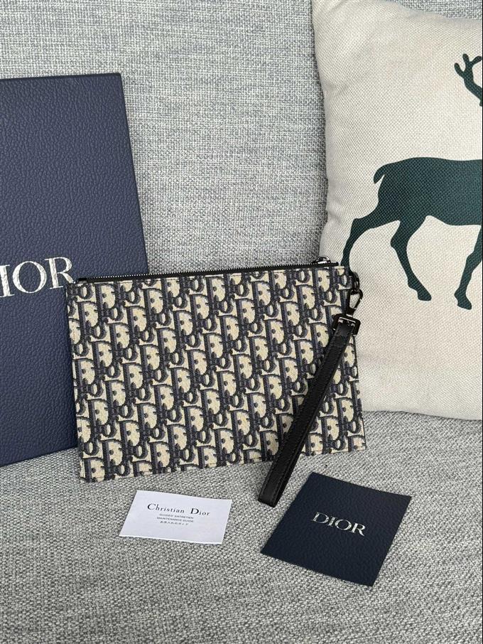 2025228Y260P211144685