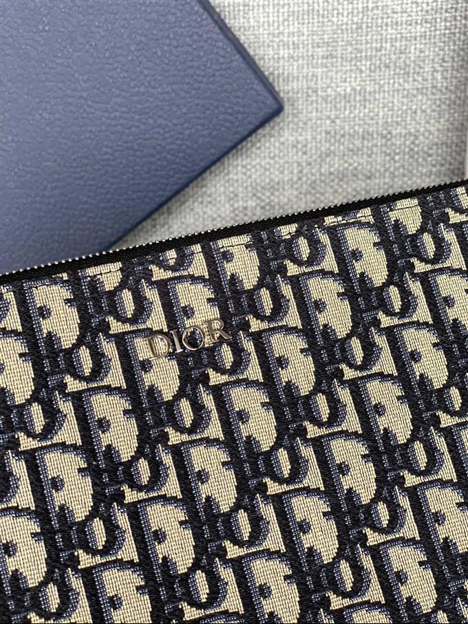 2025228Y270P211145432