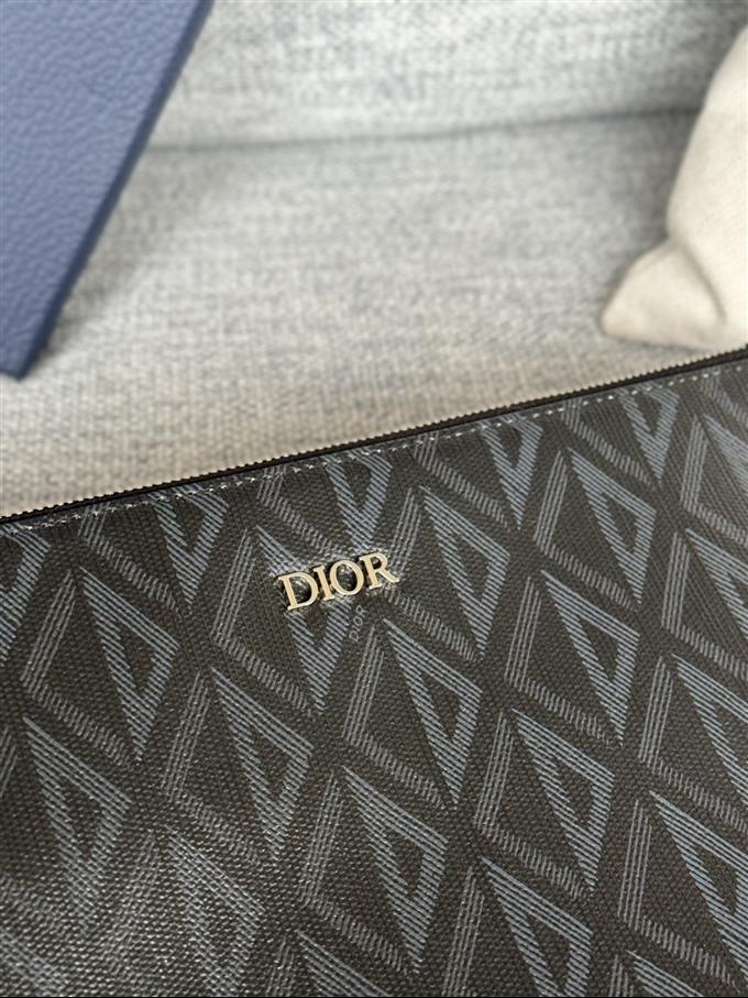 2025228Y270P212045189