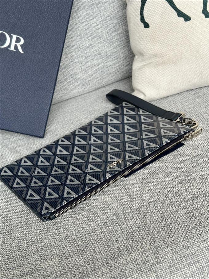 2025228Y270P212045299