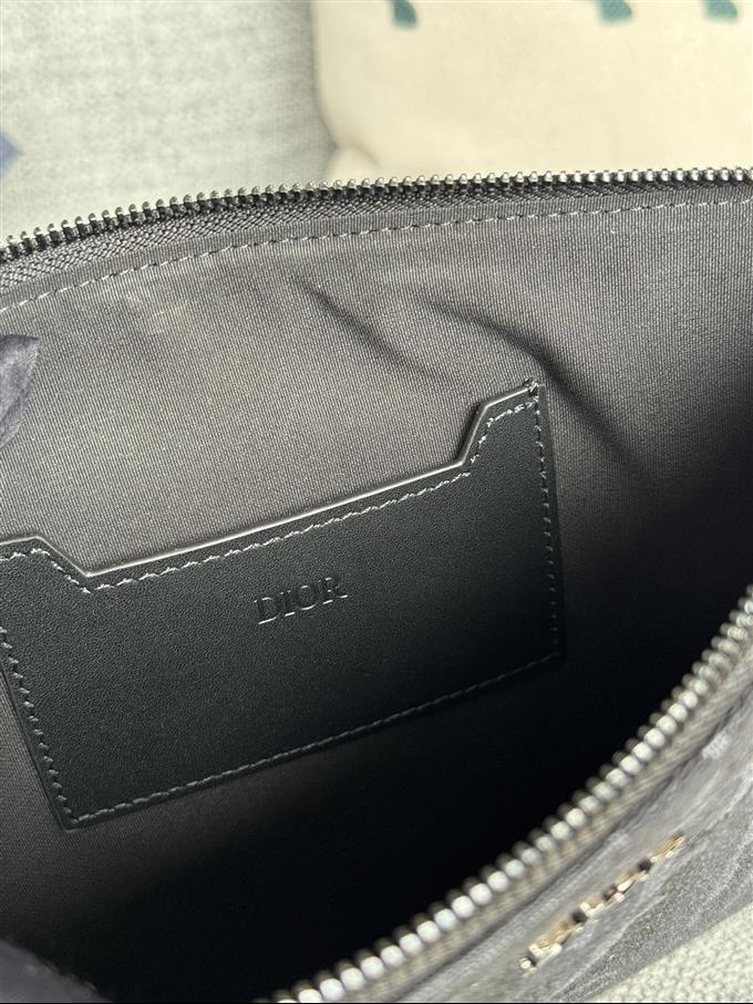 2025228Y270P212045531