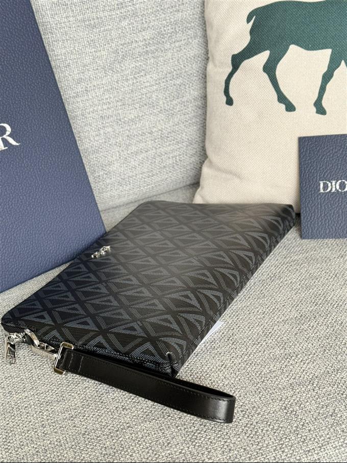 2025228Y280P211145695