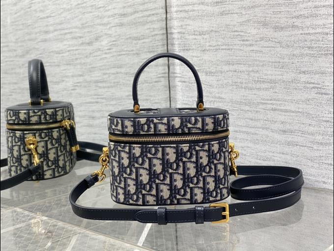 2025228Y500P21593958