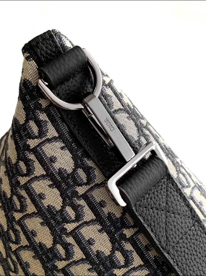 2025228Y560P203145110