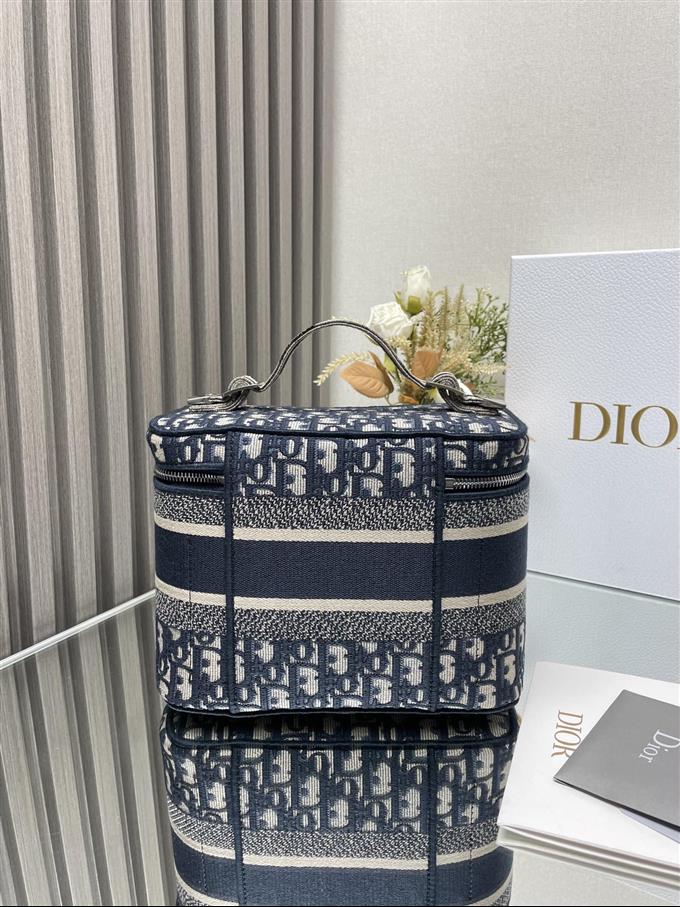 2025228Y680P215624648