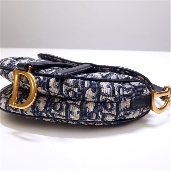 2025228Y550P21235621