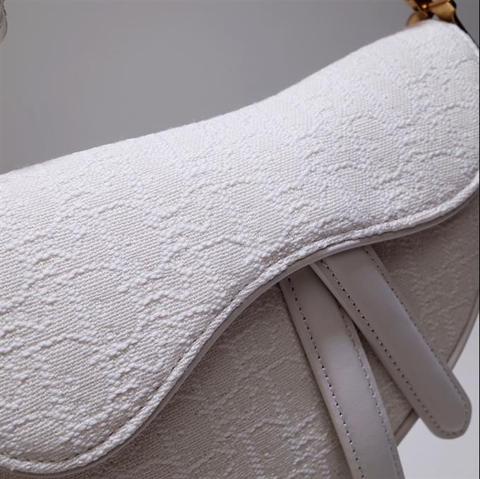 2025228Y550P21235716