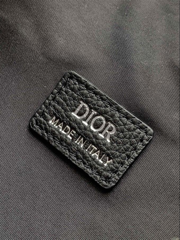 2025228Y550P21236376