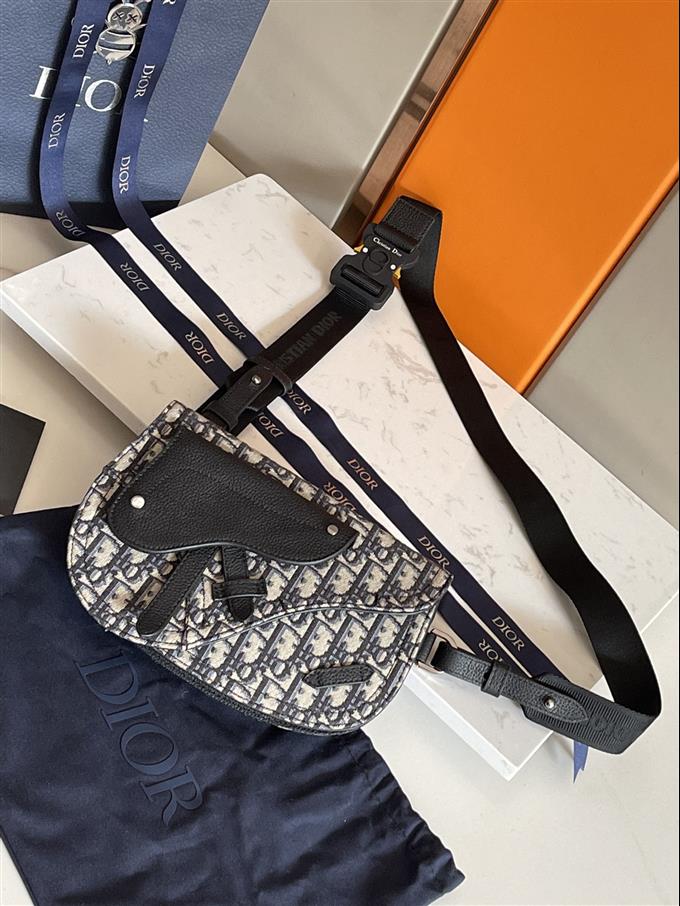 2025228Y560P21231744