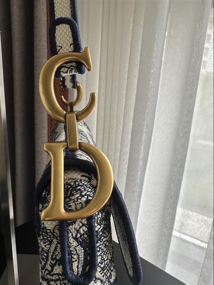 2025228Y580P21237424