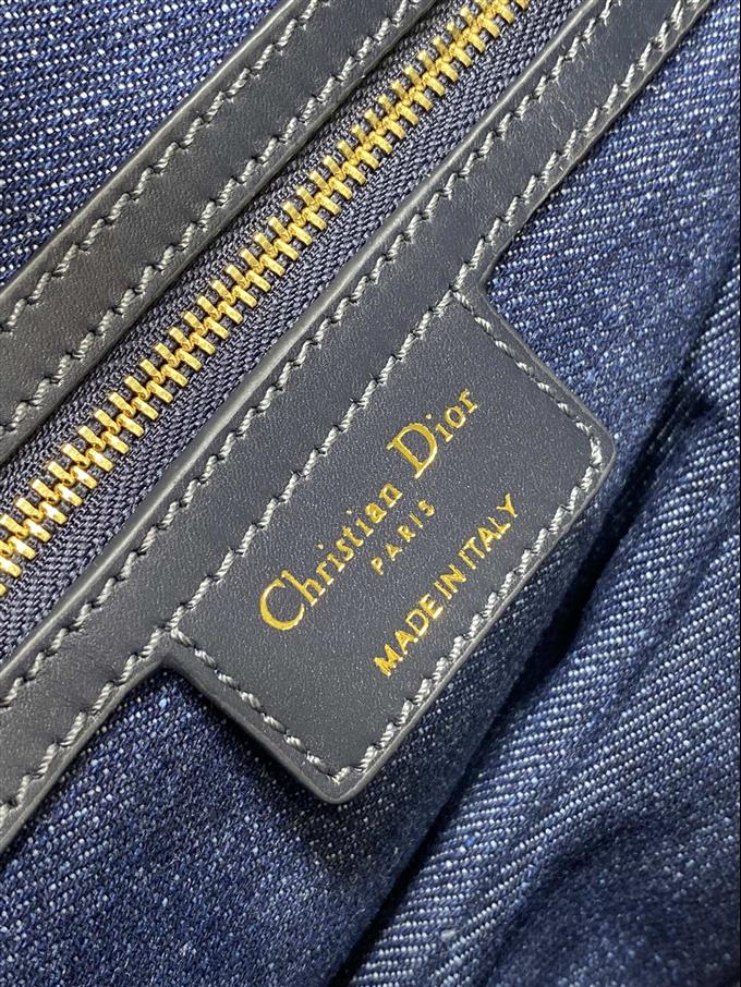 2025228Y580P21237784