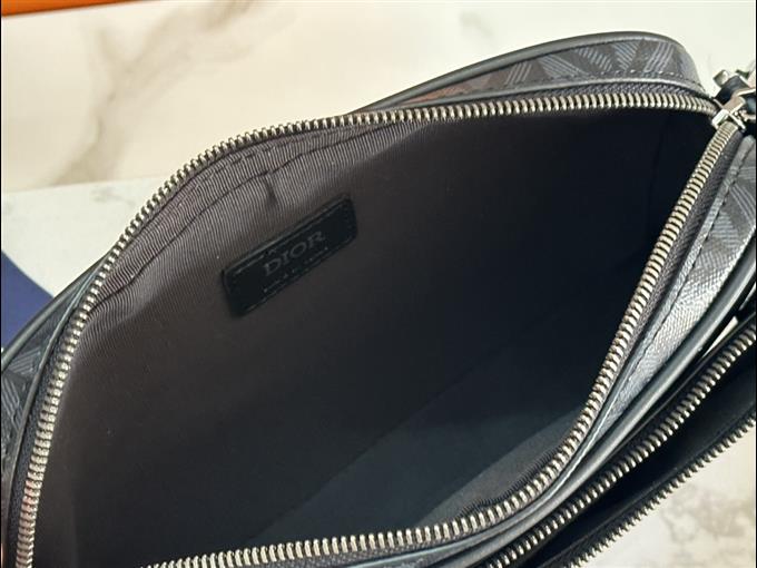 2025228Y600P21230658