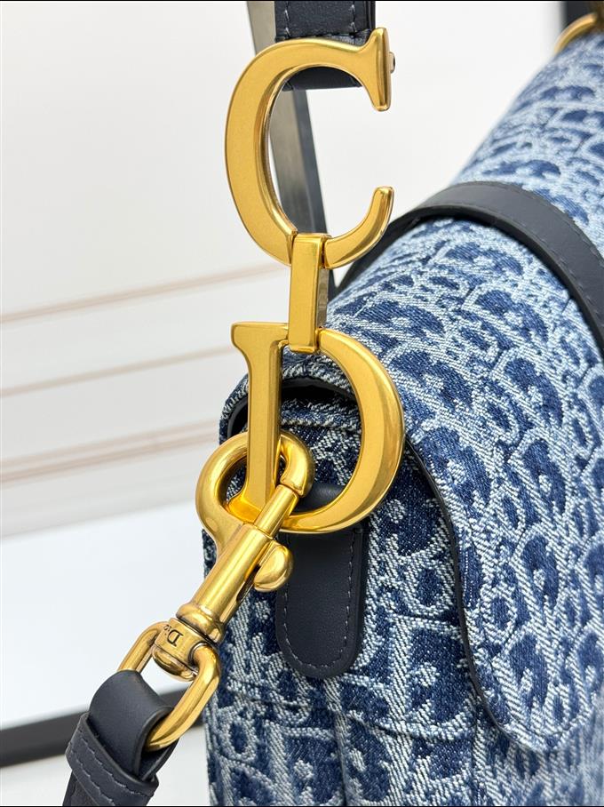 2025228Y600P21237877