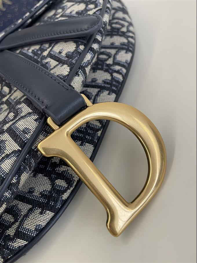 2025228Y600P21239244