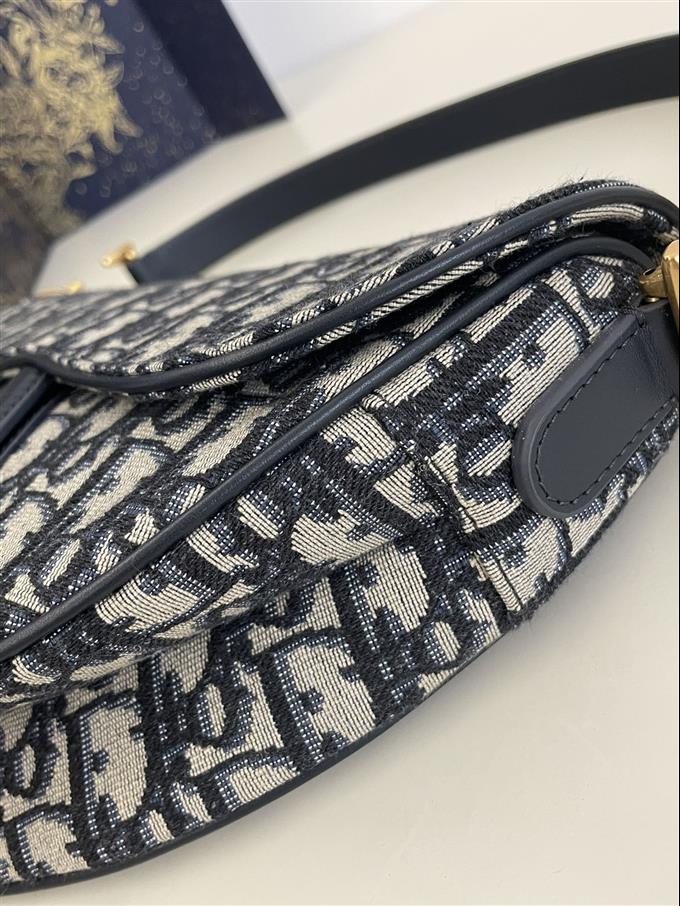 2025228Y600P21239292