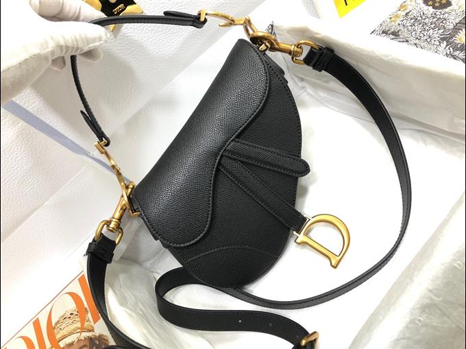 2025228Y620P21239921