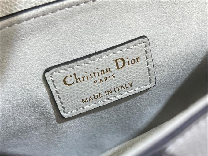 2025228Y630P212310749