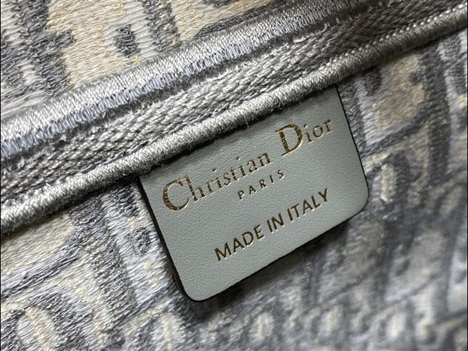 2025228Y650P212312453