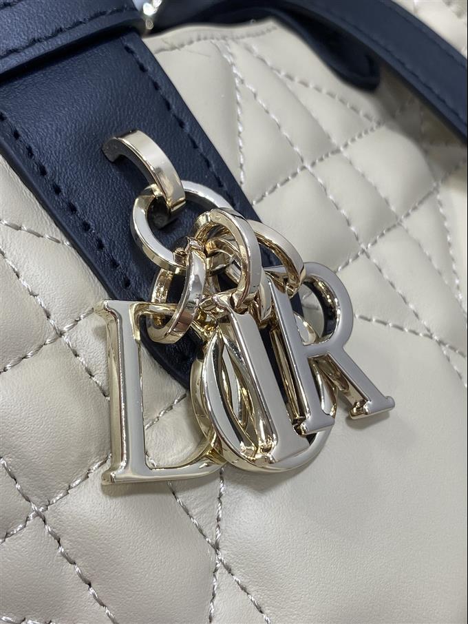 2025228Y800P212641438