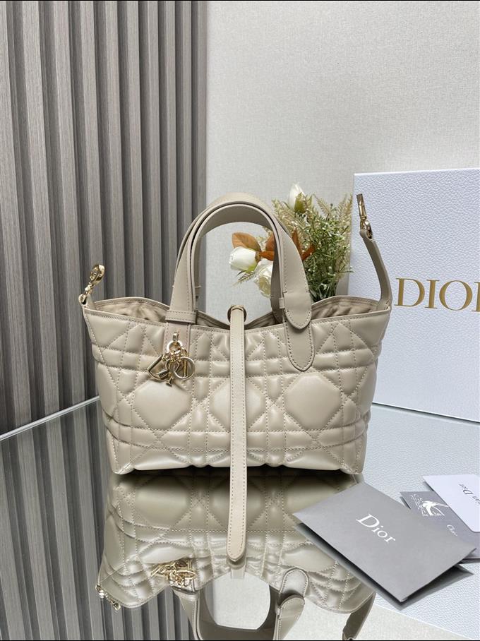 2025228Y800P212652742