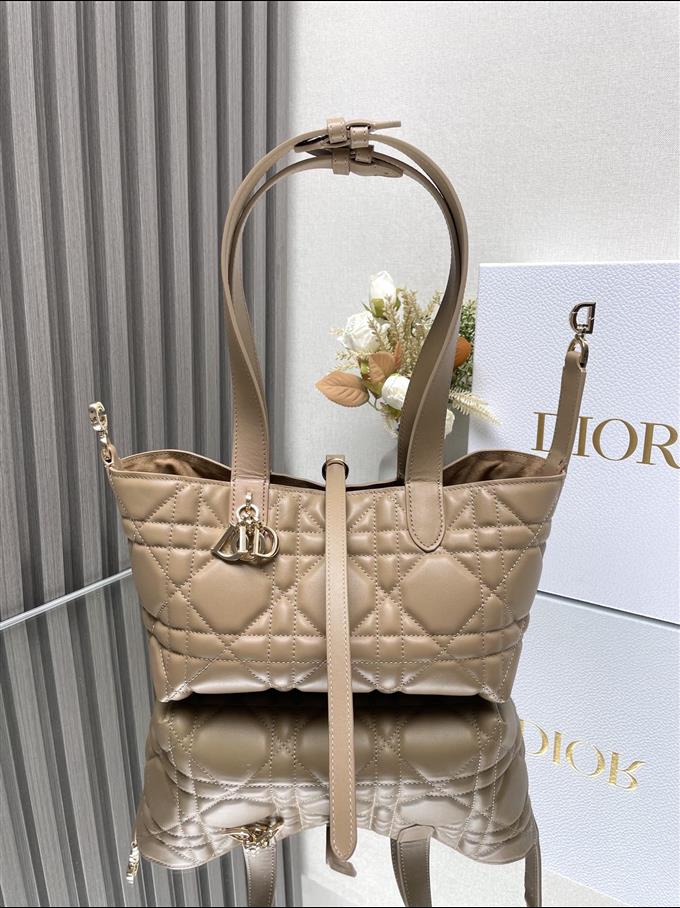 2025228Y800P212652931