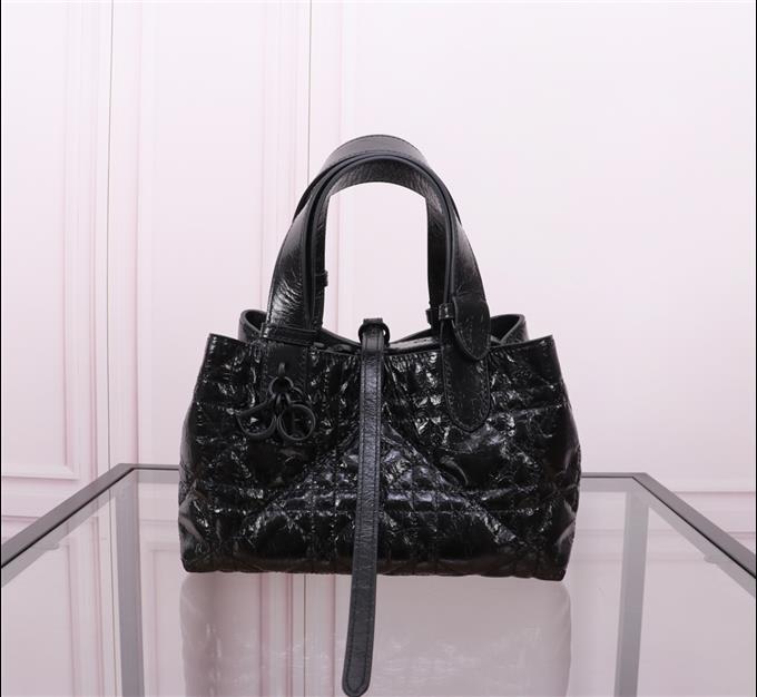 2025228Y800P212653673