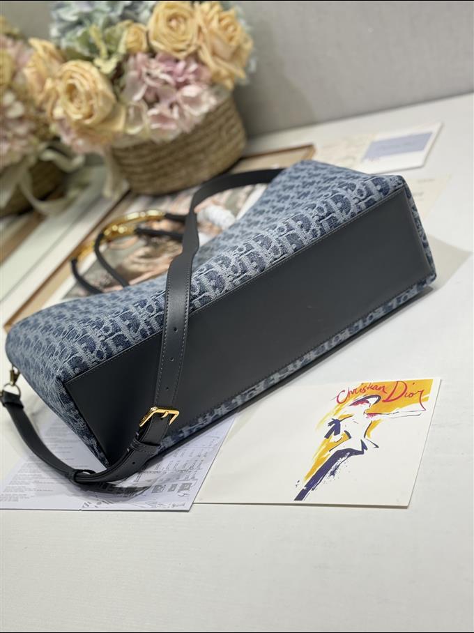 2025228Y800P212653896