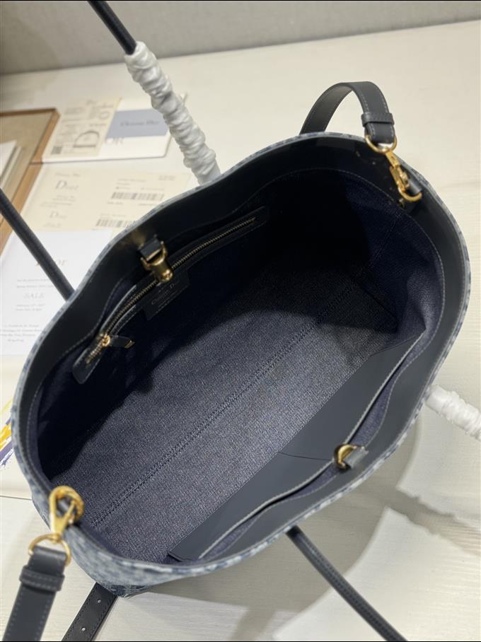 2025228Y800P212653912