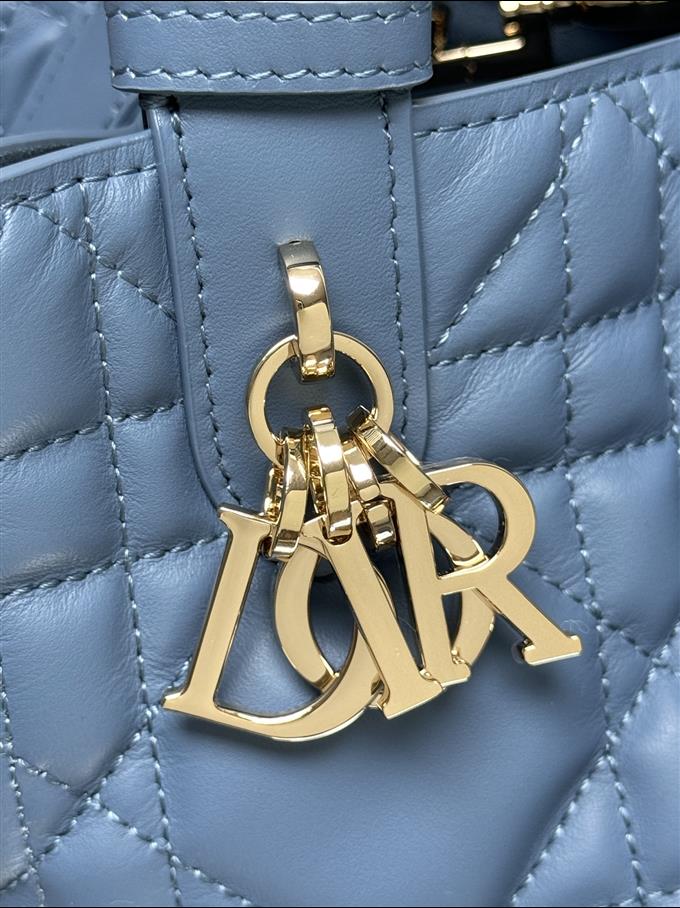 2025228Y800P212655261