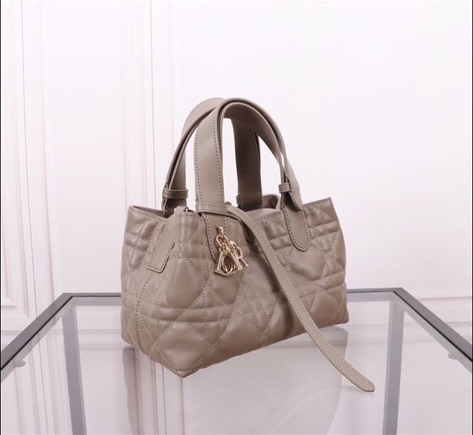 2025228Y800P212657278