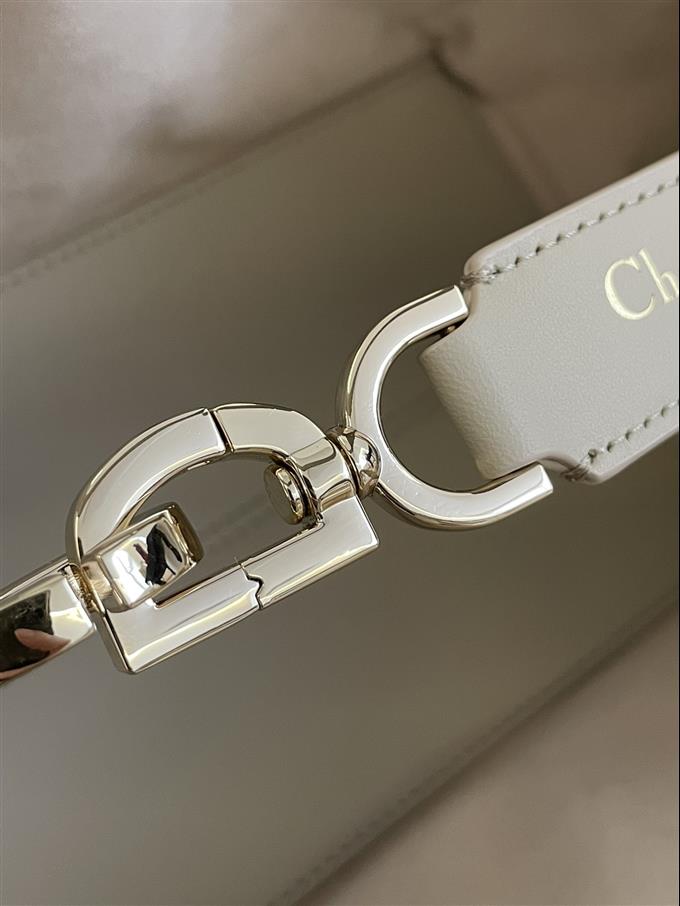 2025228Y800P212657575