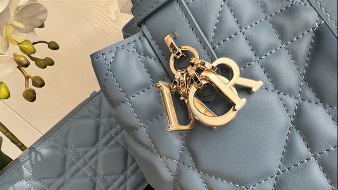 2025228Y800P212658595