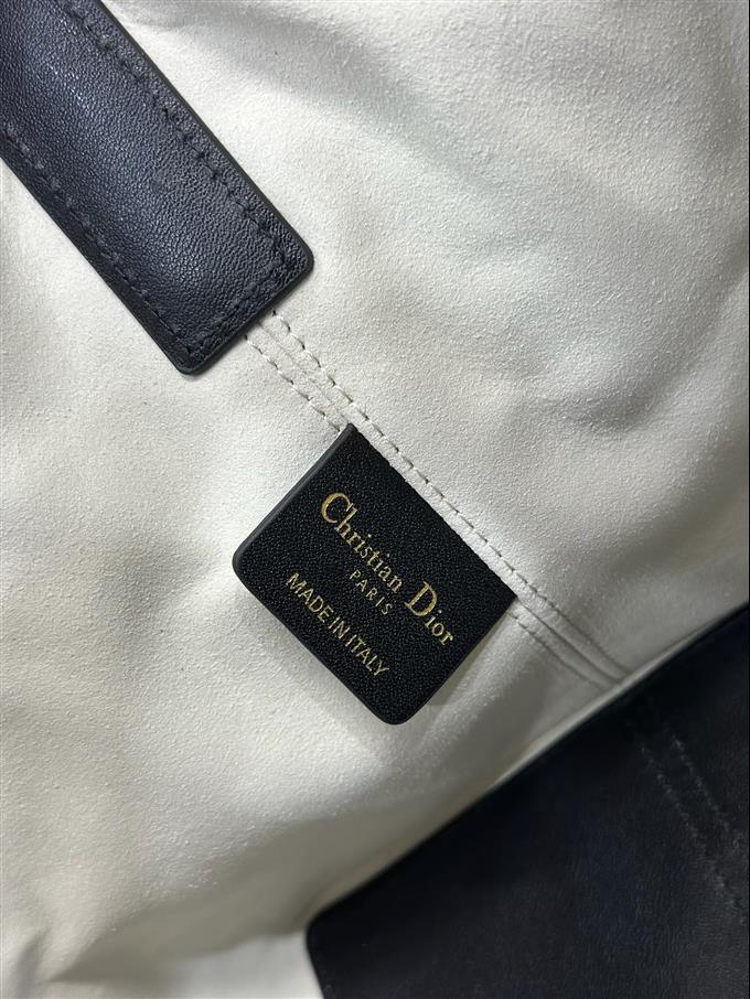 2025228Y820P212658910