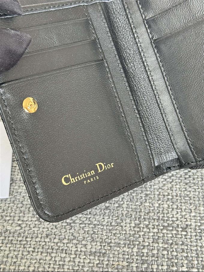 2025228Y330P203713847