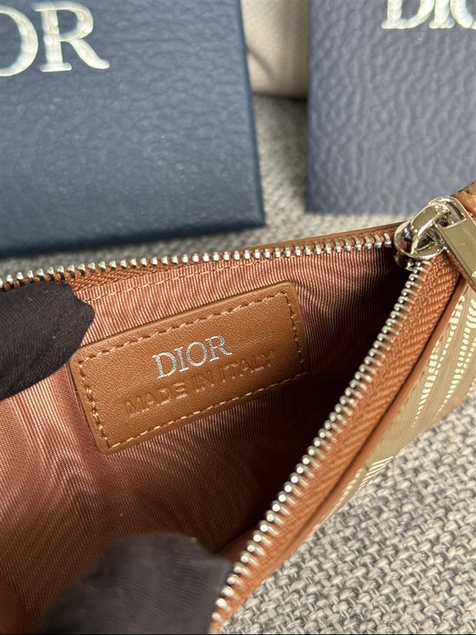 2025228Y200P20373529