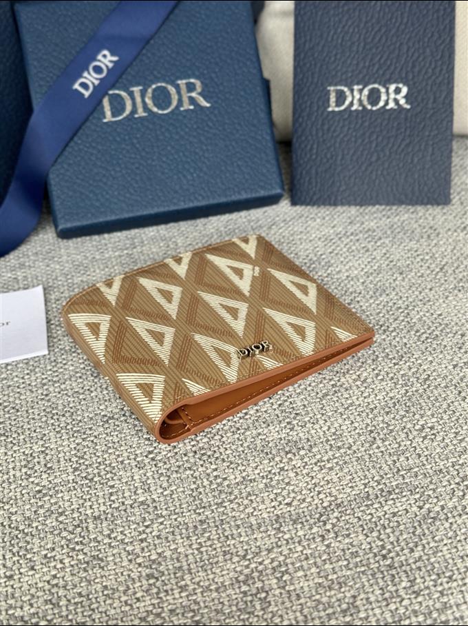 2025228Y210P182053721