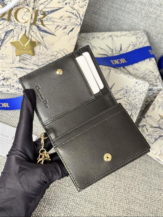 2025228Y240P203545238