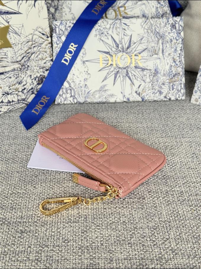 2025228Y250P182128378