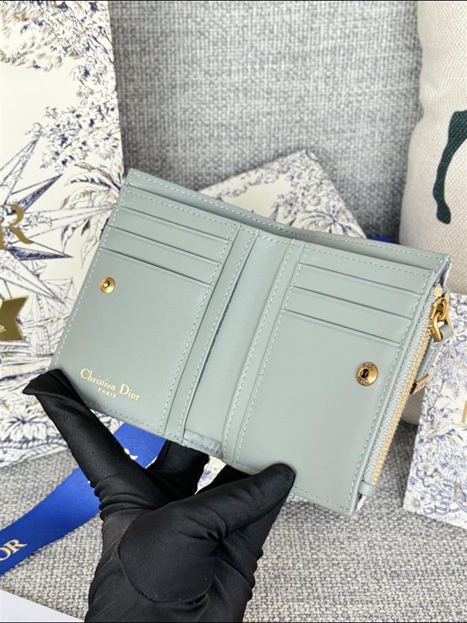 2025228Y250P182128728