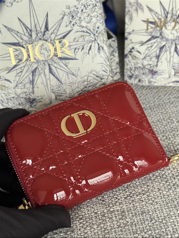 2025228Y270P182137117